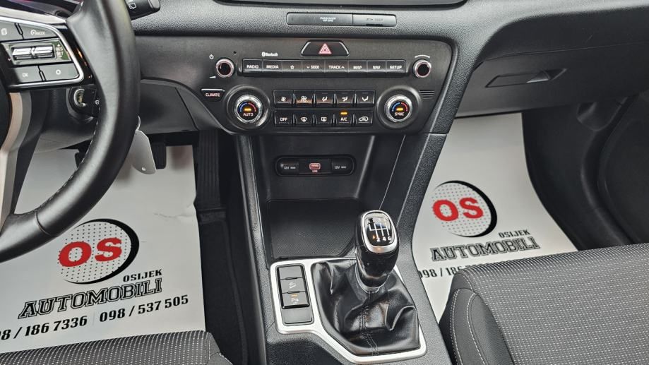 kia sportage 1,6 crdi,navigacija,kamera,alu,tempomat,climatronic,.. - slika 13
