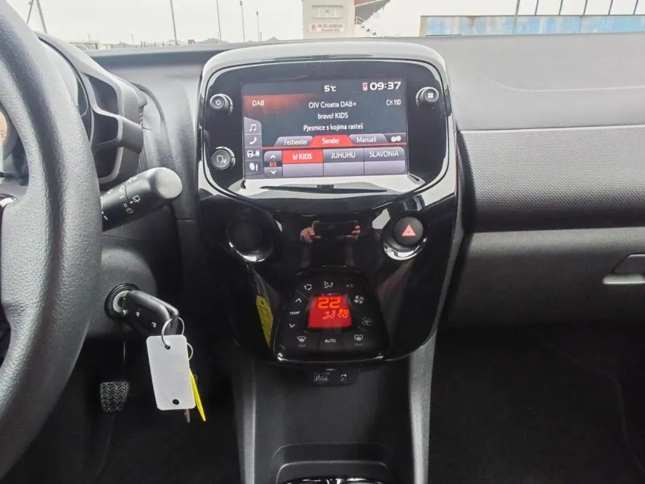 citroën c1 1,0 , 2021 g. 55000 km - slika 13