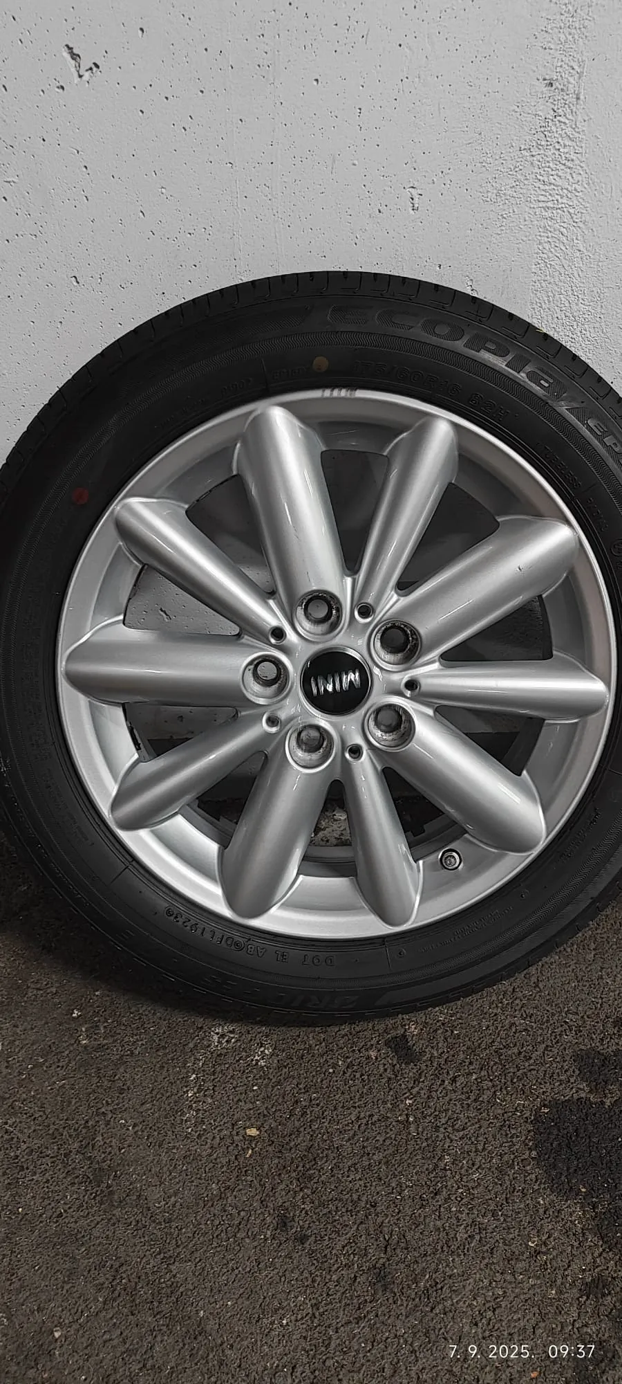 alu felge 16" za mini rupe 5 , 4 kom. sa gumama - slika 7