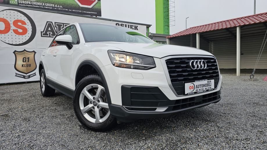 audi q2 1,0 tfsi,climtronic,tempomat,pdc,alu,43000km,hr auto,reg.9/25 - slika 2