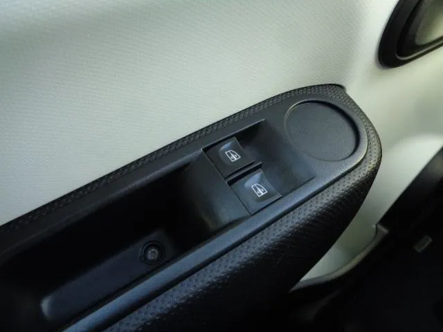 renault twingo 1,0 sce 70; tempomat; klima; 1. vlasnik; u pdv-u - slika 21