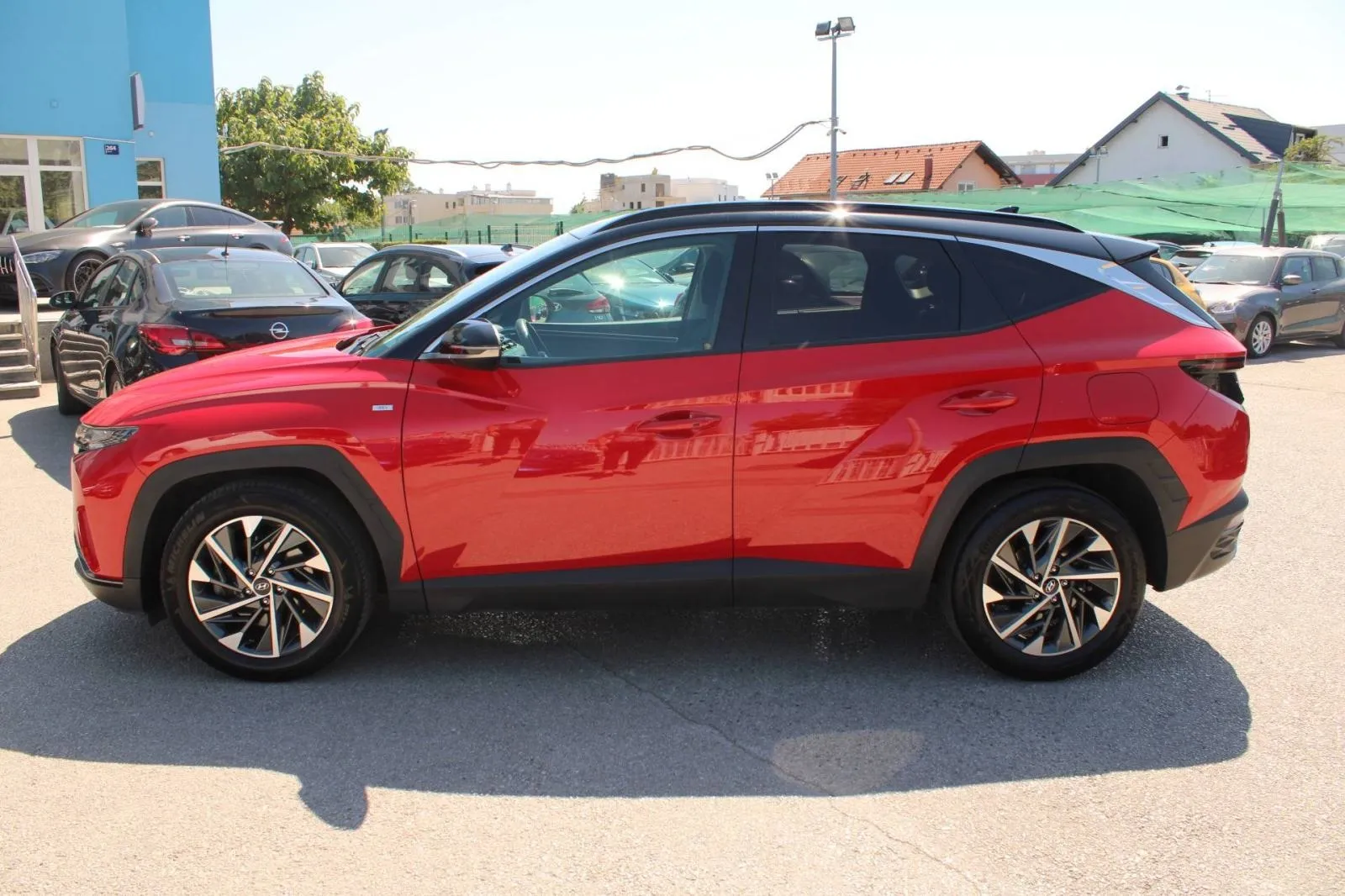 hyundai tucson 1.6 crdi automatik *led, navigacija, kamera* - slika 8