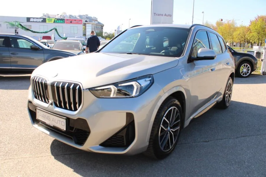 BMW X1 18i AUTOMATIK M-paket *LED, NAVIGACIJA, KAMERA* - Zagreb