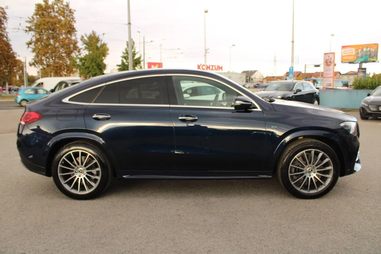 mercedes-benz gle coupe 350de 4matic amg *panorama, head-up, led, navi - slika 4