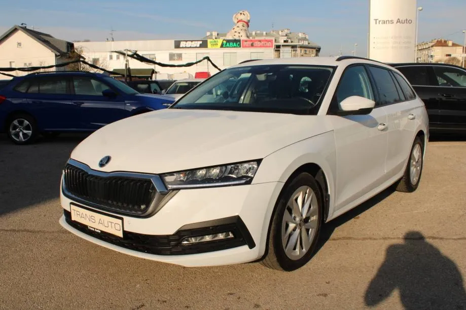 Škoda Octavia Combi 2.0 TDi DSG *LED, NAVIGACIJA* - Zagreb