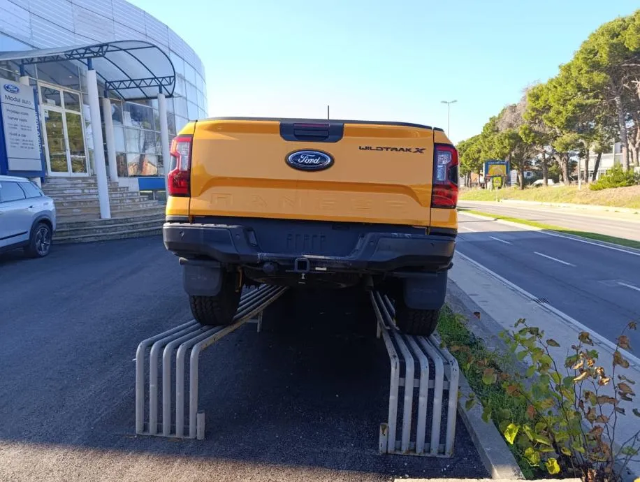 ford ranger wildtrak x 2.0 tdci 205ks at10 automatik - slika 3