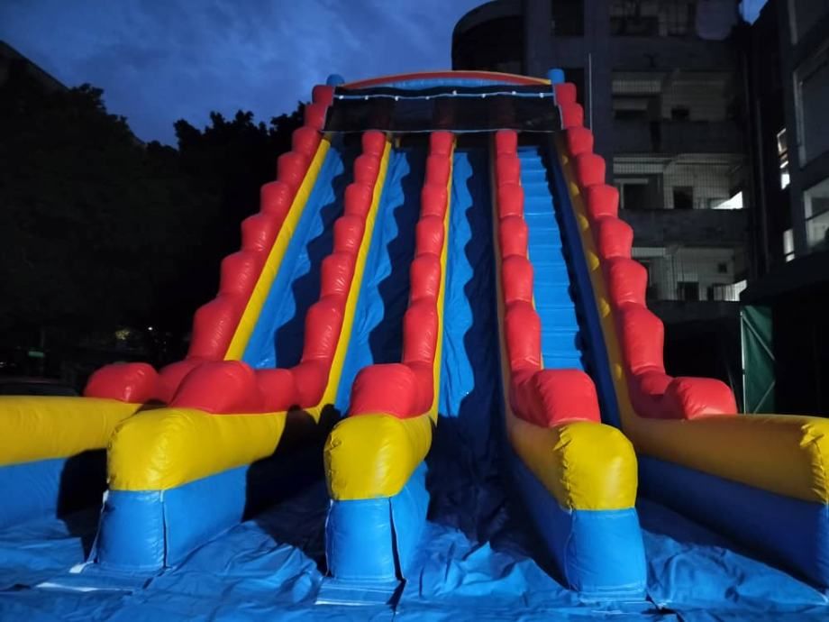 tobogan na napuhavanje s bazenom -novo-odmah dostupno - slika 12