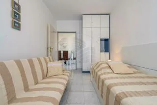 hvar- vrboska, kuća 200 m2, 100 m od mora, 4 apartmana - slika 25