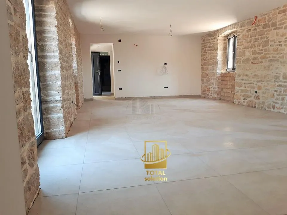 istra, barban, obnovljena stancija 180 m2 sa bazenom, okućnica 2000 m2 - slika 21