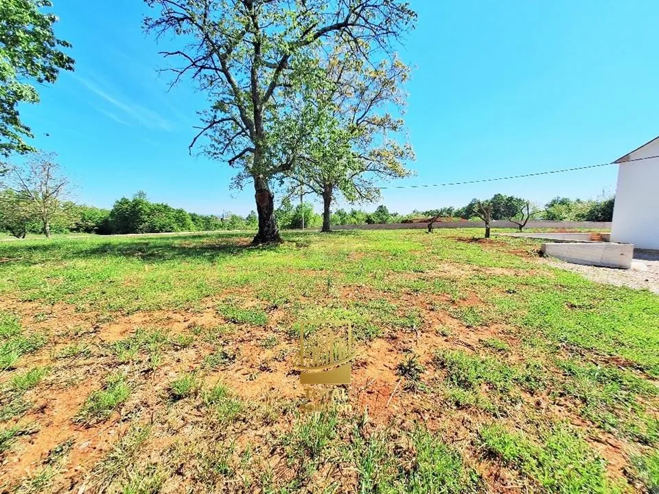 istra, barban, obnovljena stancija 180 m2 sa bazenom, okućnica 2000 m2 - slika 12