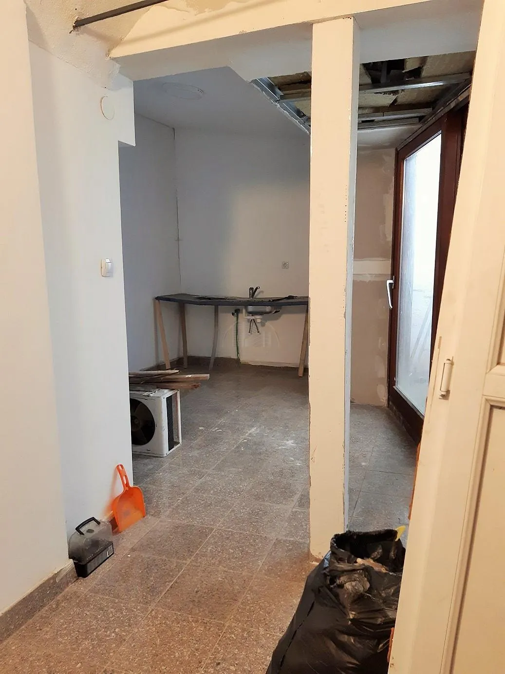 zagreb, strogi centar, dvosobni stan 51 m2, 200 m od trga bana jelačića - slika 9