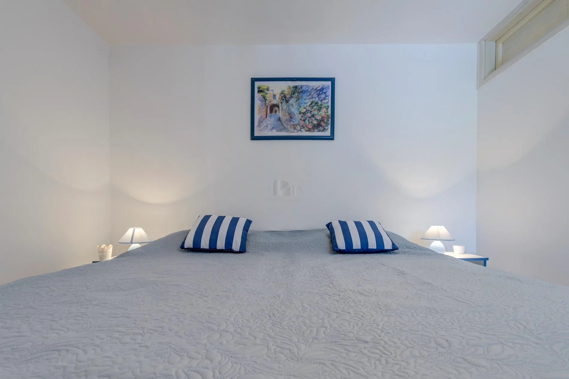hvar- vrboska, kuća 200 m2, 100 m od mora, 4 apartmana - slika 13