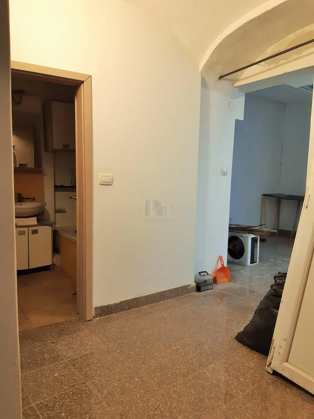 zagreb, strogi centar, dvosobni stan 51 m2, 200 m od trga bana jelačića - slika 8