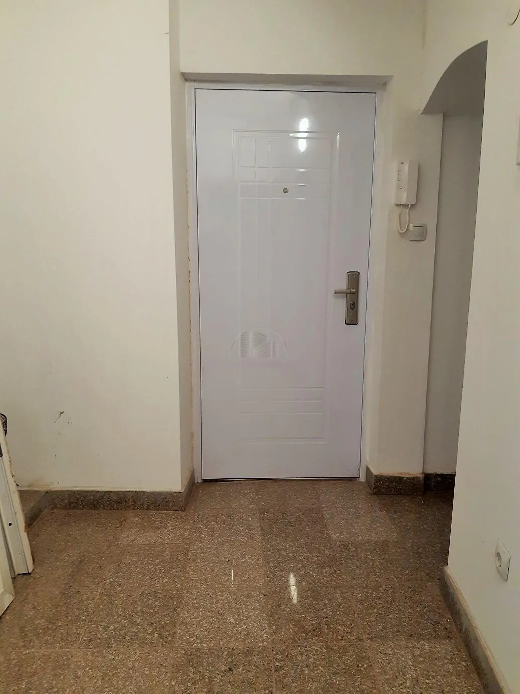 zagreb, strogi centar, dvosobni stan 51 m2, 200 m od trga bana jelačića - slika 11