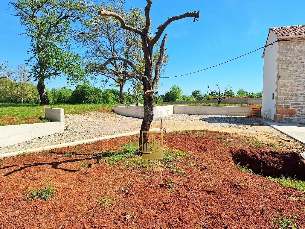 istra, barban, obnovljena stancija 180 m2 sa bazenom, okućnica 2000 m2 - slika 6