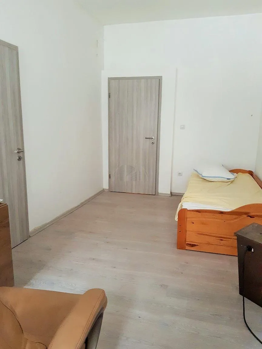 zagreb, strogi centar, dvosobni stan 51 m2, 200 m od trga bana jelačića - slika 4