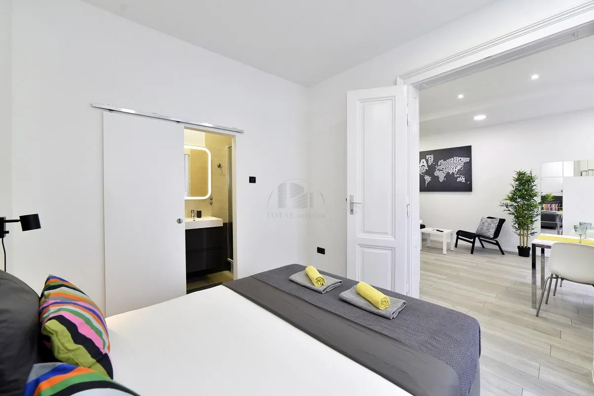 zagreb, strogi centar, 3 apartmana + tavan ukupne površine 203 m2, uhodan dnevni najam - slika 8