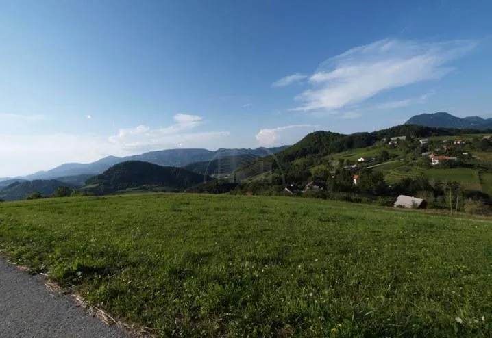 Hum na sutli, građevinsko zemljište 5400 m2 sa lijepim pogledom