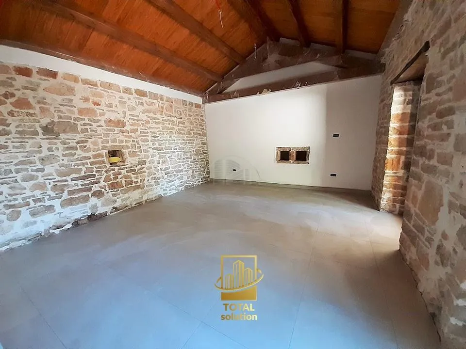 istra, barban, obnovljena stancija 180 m2 sa bazenom, okućnica 2000 m2 - slika 19