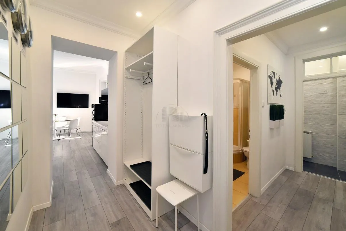 zagreb, strogi centar, 3 apartmana + tavan ukupne površine 203 m2, uhodan dnevni najam - slika 24