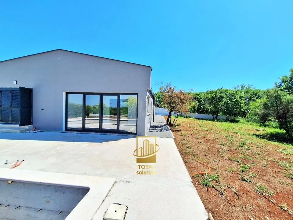 istra, barban, 1.5km od mora, kuća 160 m2 sa bazenom, okućnica 1200 m2 (prodaja) - slika 8