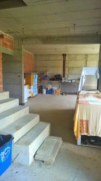 zagreb, podsljeme, djelomično dovršena vila poršine 650 m2 na parceli 3500 m2 - slika 29