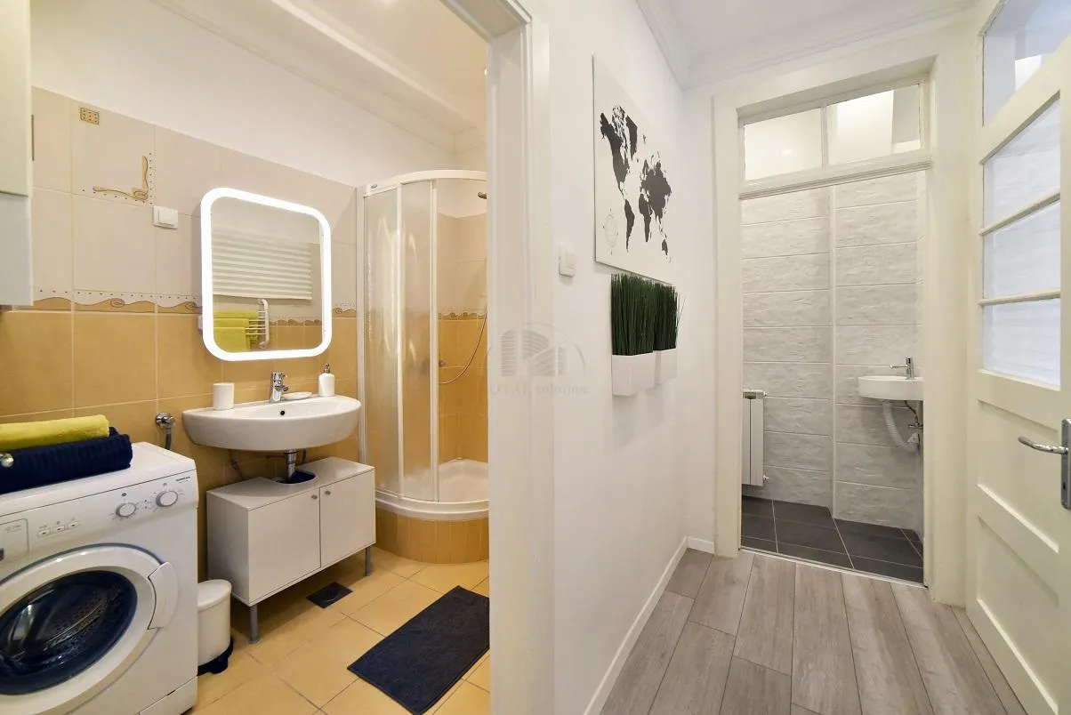 zagreb, strogi centar, 3 apartmana + tavan ukupne površine 203 m2, uhodan dnevni najam - slika 27