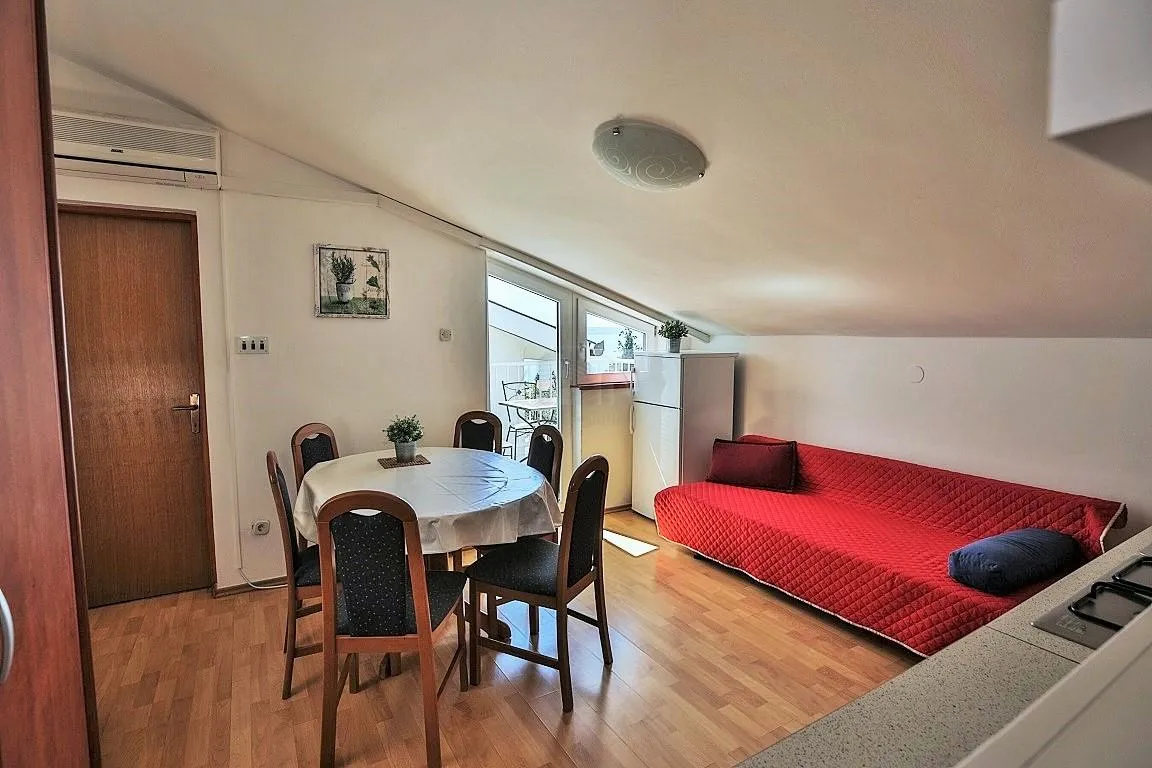 novi vinodolski, 40.37 m2 dvoiposobni apartman, 100 m od mora - slika 2