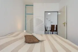 hvar- vrboska, kuća 200 m2, 100 m od mora, 4 apartmana - slika 23