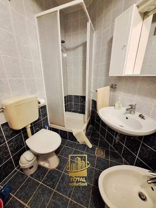 pakoštane, trosobni apartman 56 m2, visoko prizemlje, 400 m od mora - slika 12