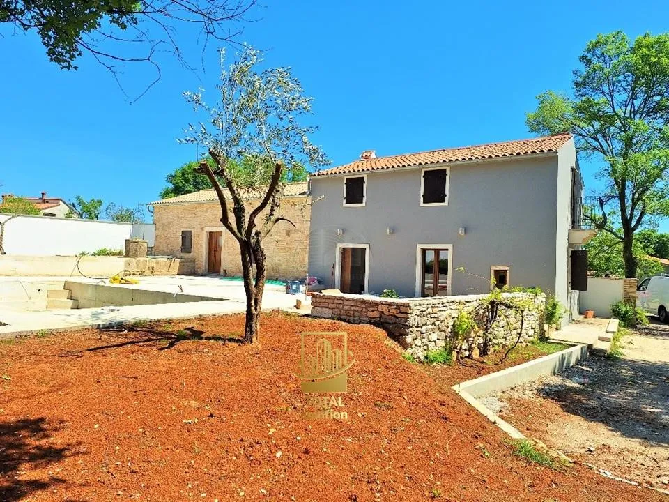 istra, barban, 1.5 km od mora, kuće 200 m2 sa bazenom okućnica 1640 m2 - slika 2