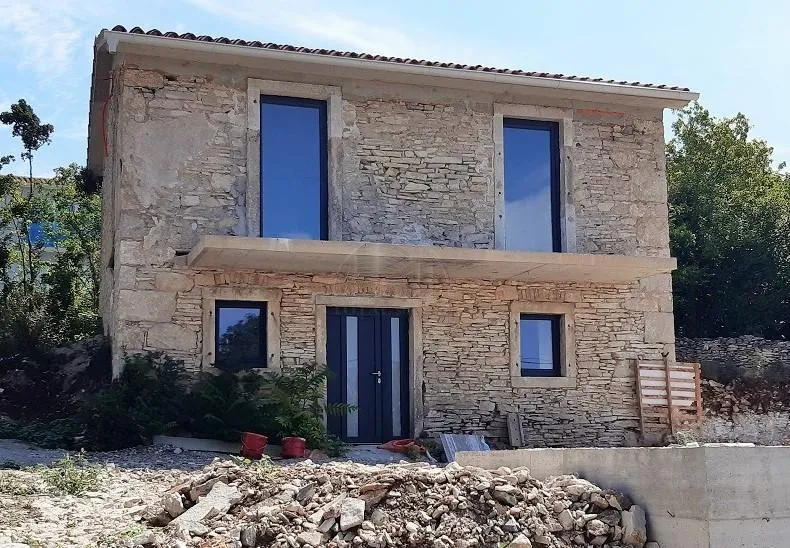 istra, trget, kuća 90 m2 sa bazenom, pogled na more, 450 m od mora - slika 4