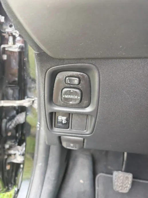 toyota aygo 1,0 vvt-i - slika 17