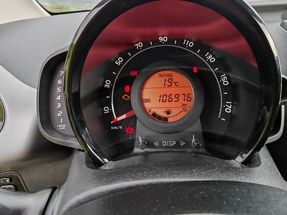 toyota aygo 1,0 vvt-i - slika 16