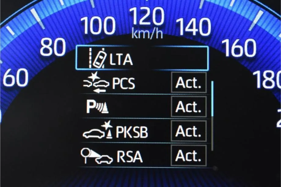 toyota corolla 1.8 hybrid 122 ks dab,lane assist,kamera,automatik-luna - slika 18