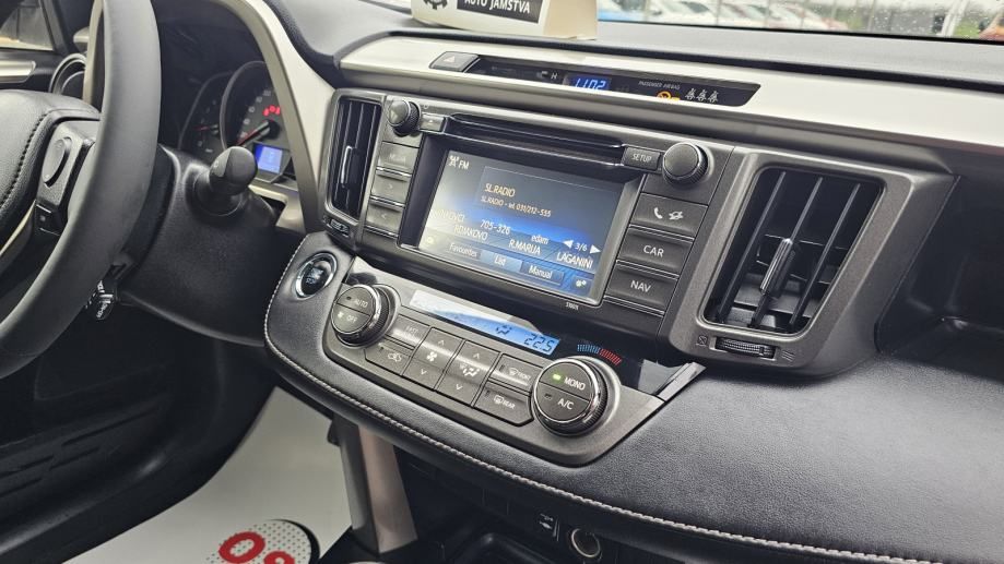toyota rav4 2,0 d-4d,4x4,climatronic,tempomat,kamera,alu 18,jamstvo - slika 13