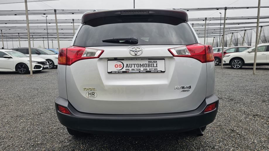 toyota rav4 2,0 d-4d,4x4,climatronic,tempomat,kamera,alu 18,jamstvo - slika 4