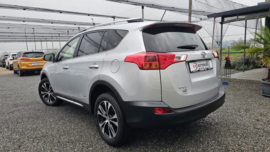 toyota rav4 2,0 d-4d,4x4,climatronic,tempomat,kamera,alu 18,jamstvo - slika 3