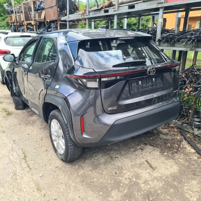 toyota yaris cross 1.5 hev automatik - slika 2