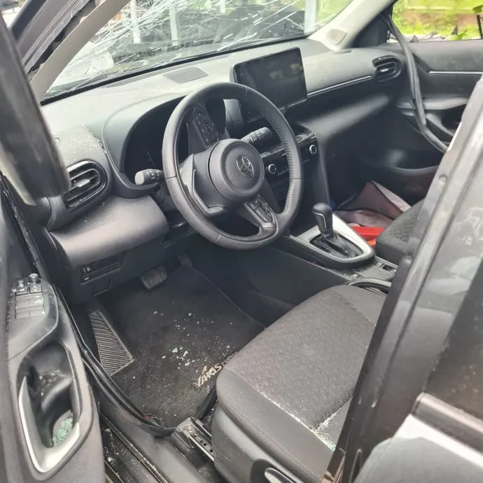 toyota yaris cross 1.5 hev automatik - slika 4