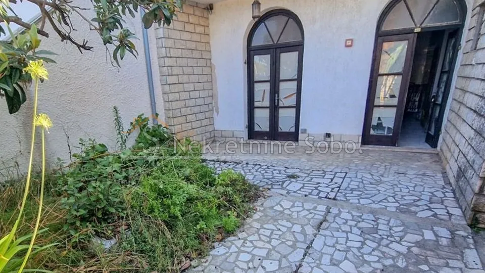 mali lošinj - poslovni prostor, 56.81 m2 prodaja - slika 3