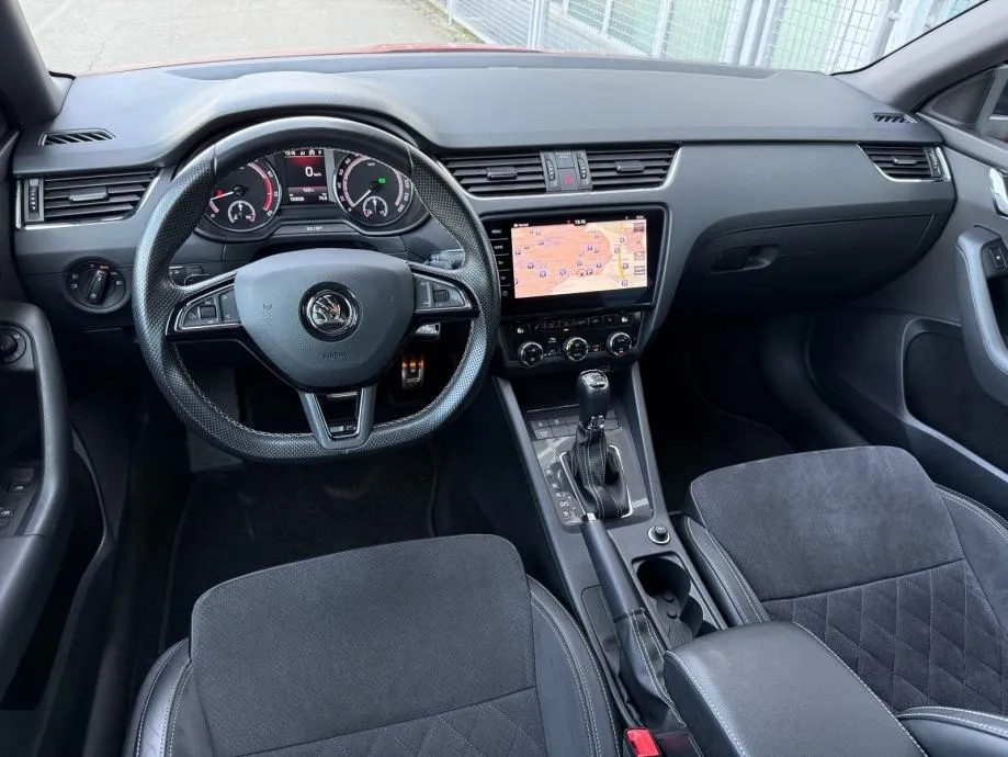škoda octavia 2.0tsi dsg vrs 245ks °velika navi°ambiente l.°reg:2/2027 - slika 11