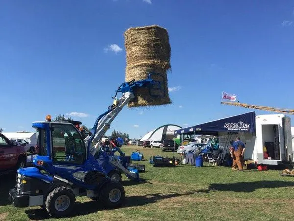 utovarivač multione 6.3 sa teleskopom i pogonom 4 x 4 - slika 3