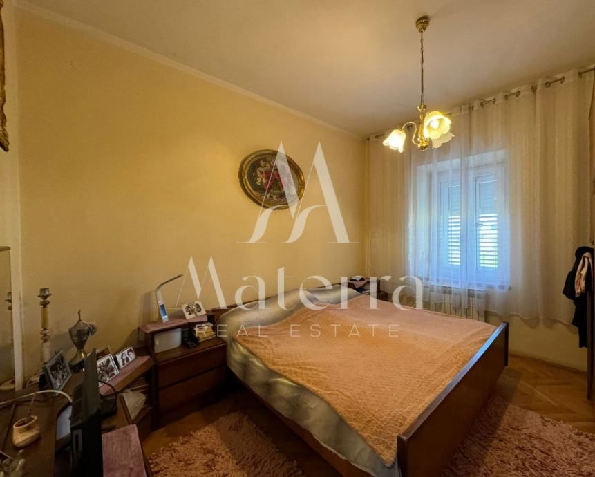 tribunj/centar, kuća sa 3 stana + poslovni prostor (prodaja) - slika 24