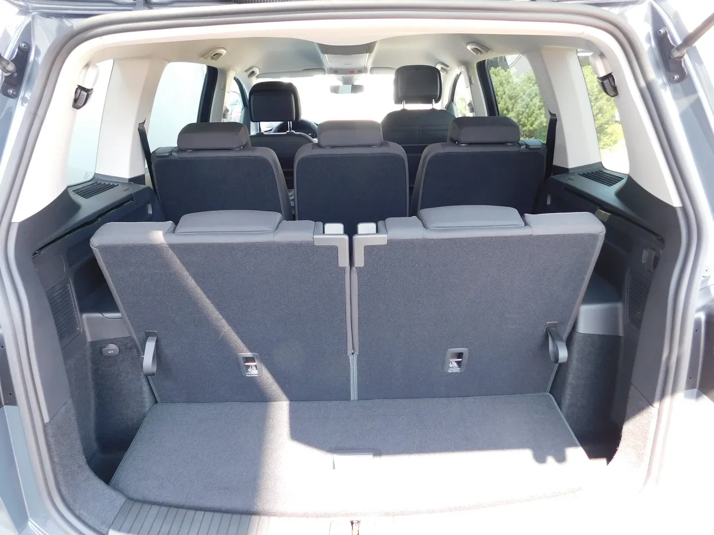 12790 volkswagen touran 2.0 tdi dsg r-line - slika 15