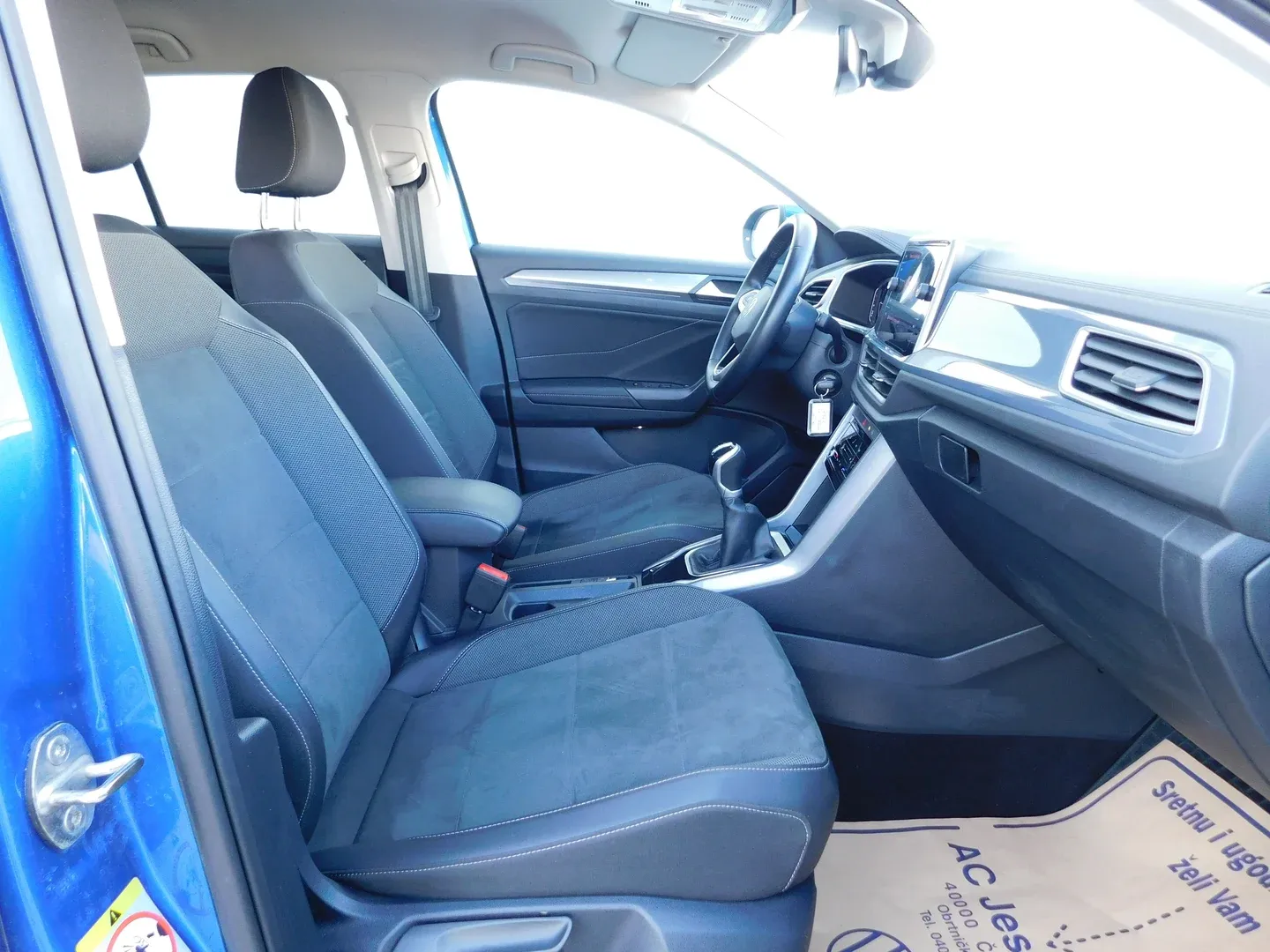 09033 volkswagen t-roc 2.0 tdi style - slika 12