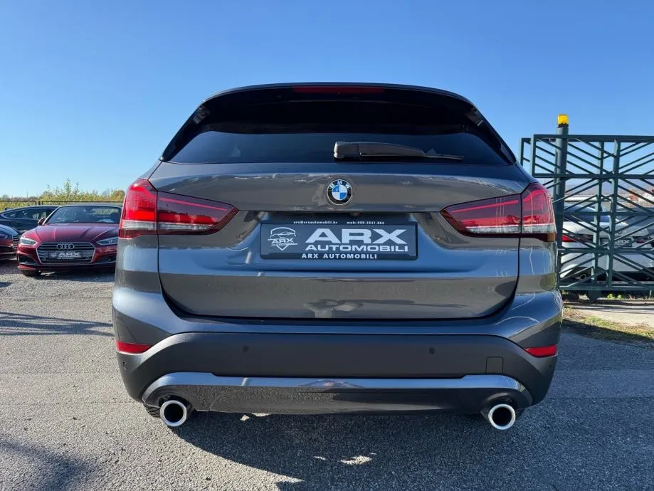 bmw x1 sdrive18d velika navigacija°kamera°led°koža°leasing bez učešća° - slika 5