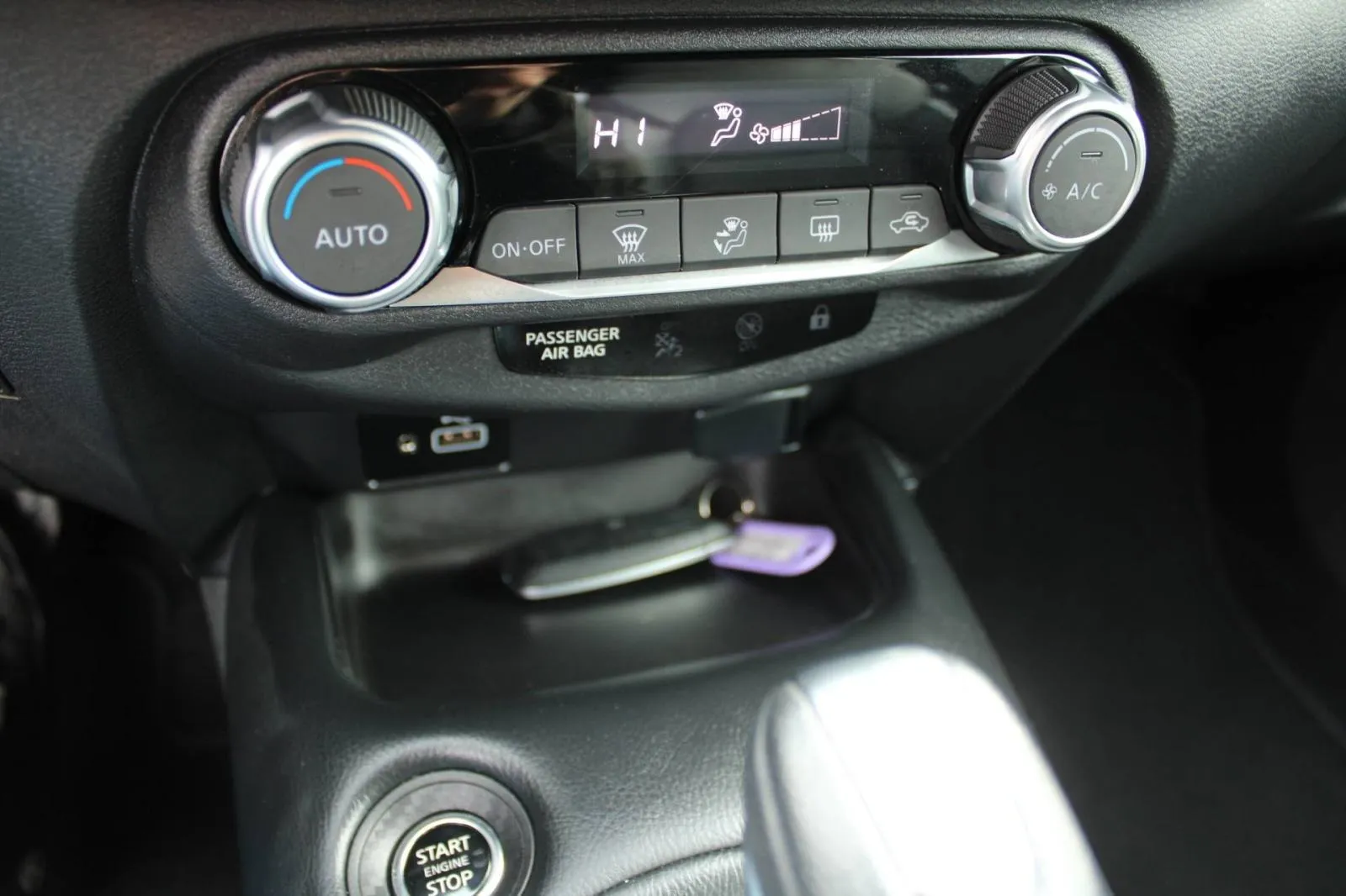 nissan juke 1.0 dig-t automatik *led, navigacija, kamera* - slika 19