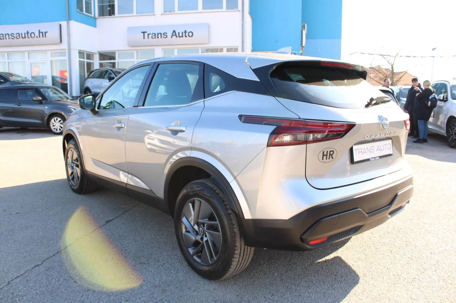 nissan qashqai 1.3 mhev automatik *led, kamera* - slika 7
