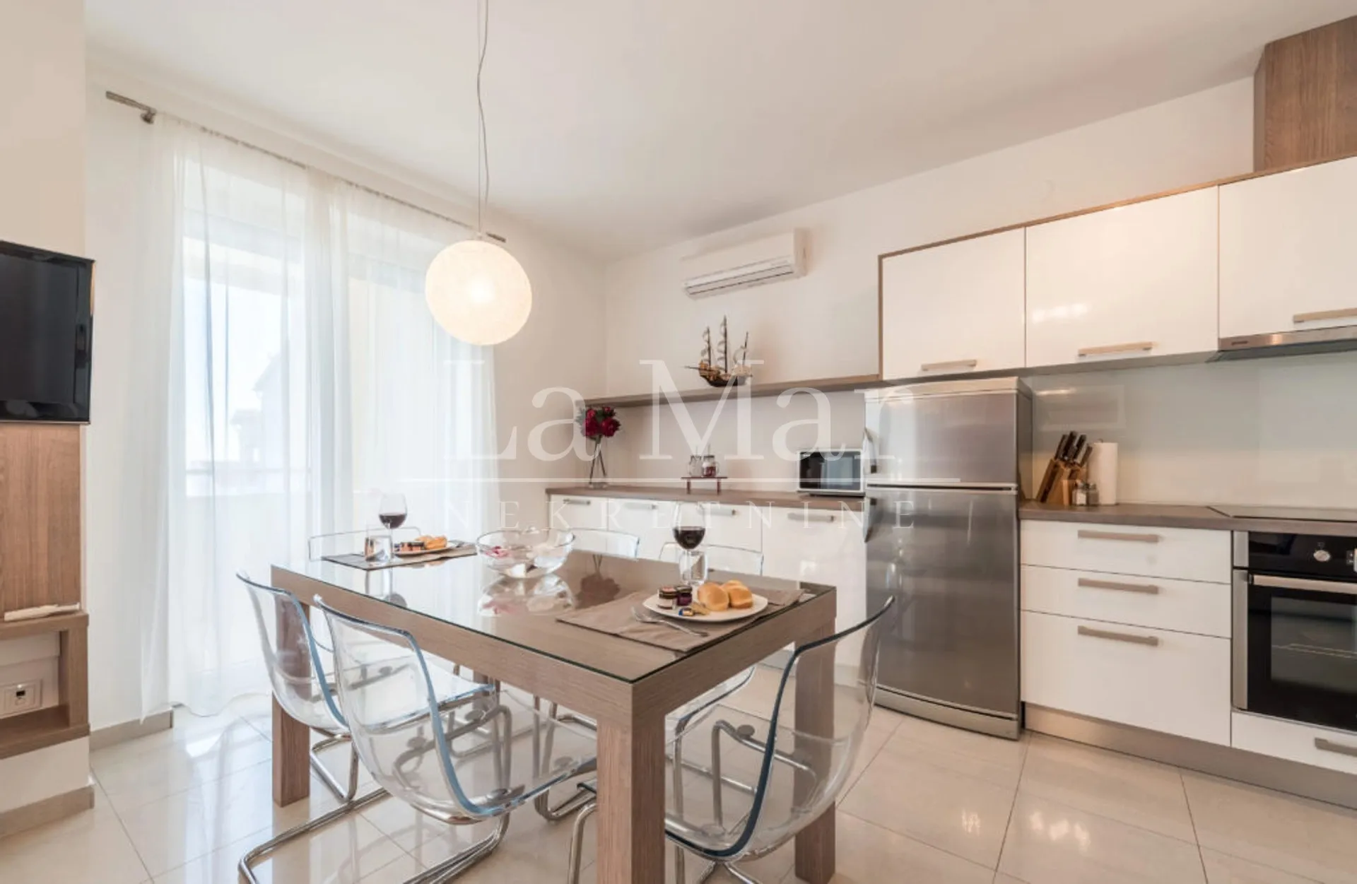 novalja- apartman prvi red do mora- e6 - 79.86 m2- ii. kat - slika 13